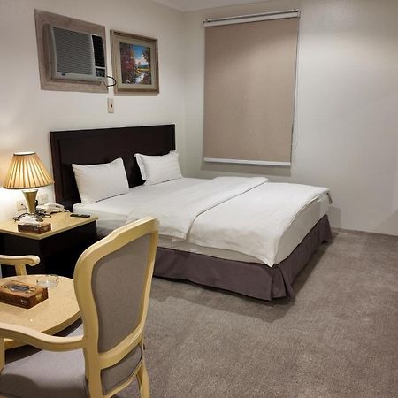 Al Furat Madayin Hotel Эр-Рияд Экстерьер фото
